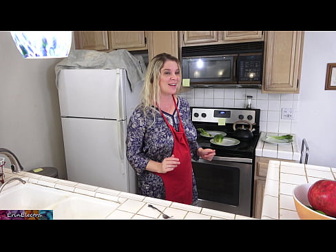 ❤️ Stepmom milking him in the kitchen before his date. ❤️❌ Beautiful porn at en-gb.teenactivewear.ru ☑